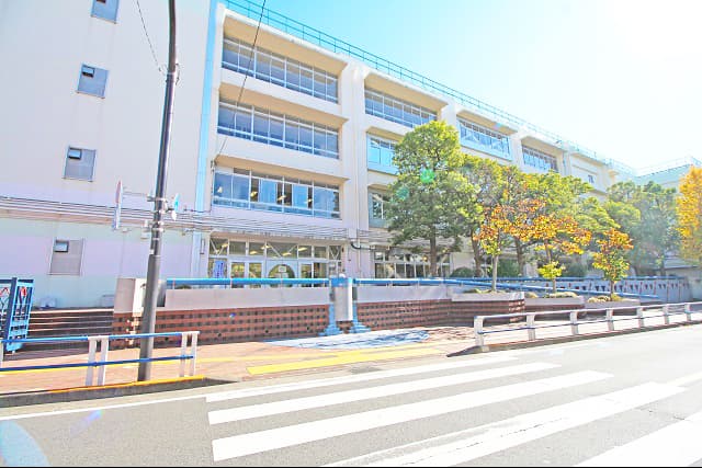 区立梅丘中学校