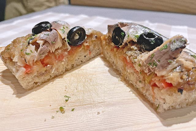 いわしとオリーブのタルティーヌ