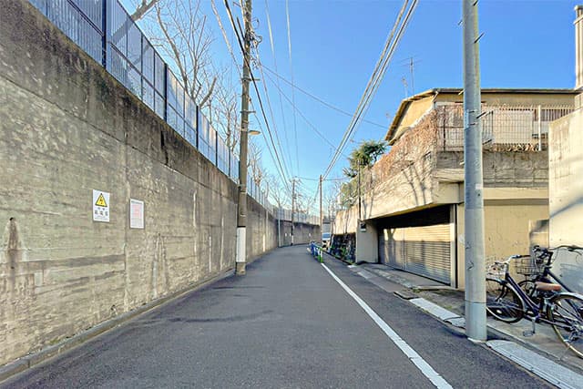 前面道路①