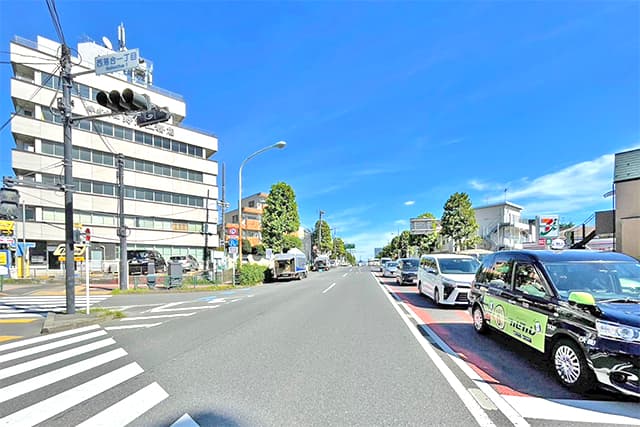 周辺道路①（新目白通り）