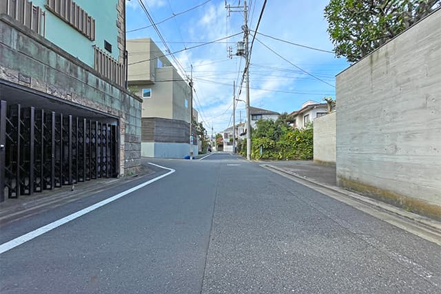 前面道路①