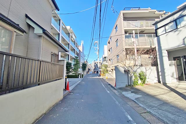 前面道路①
