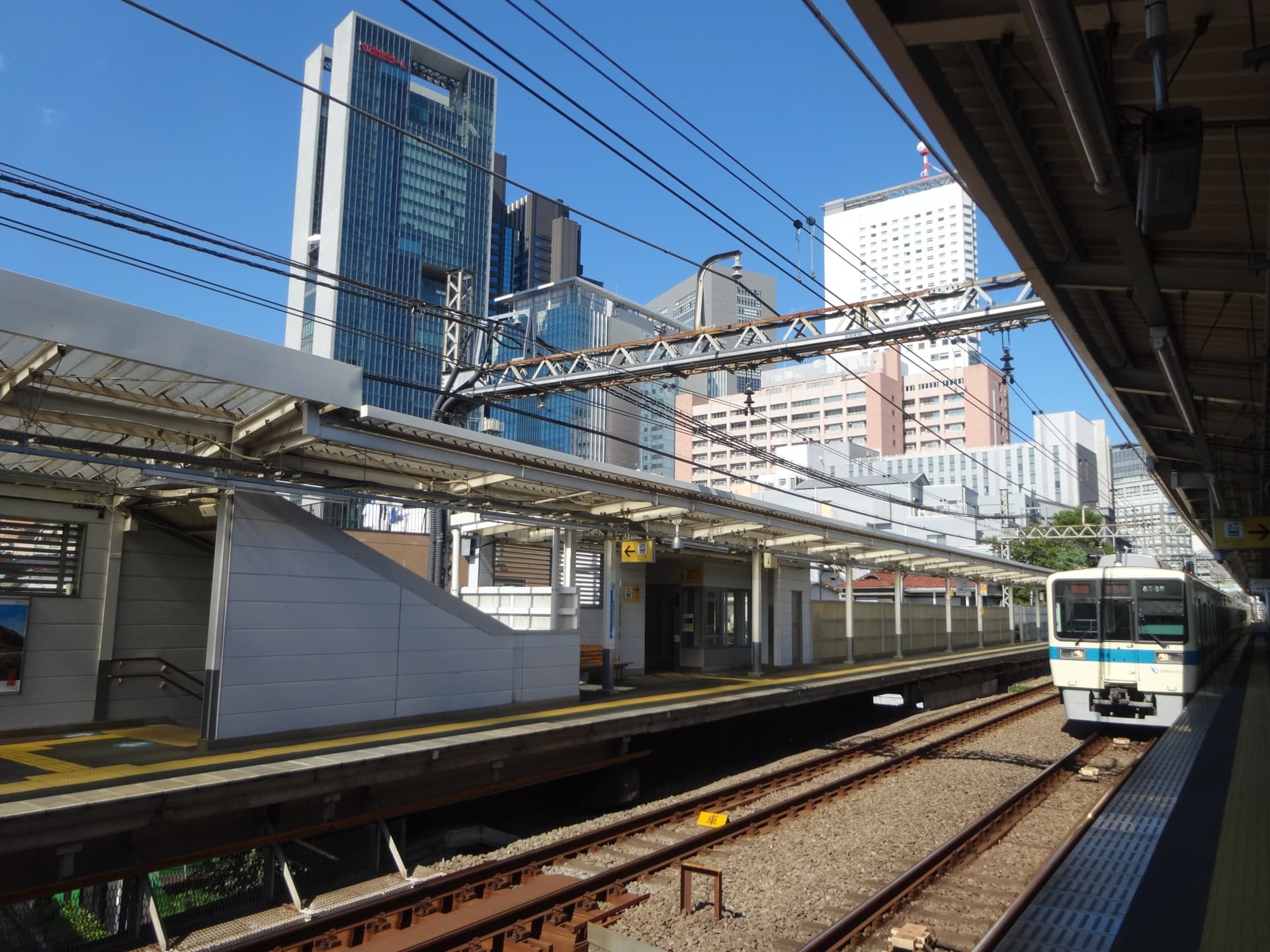 南新宿駅