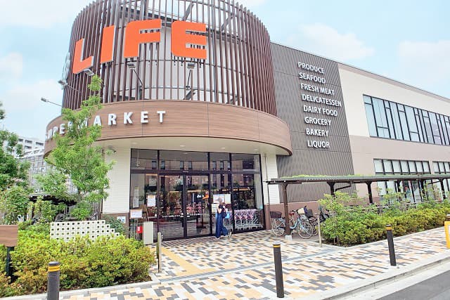 ライフ桜新町店