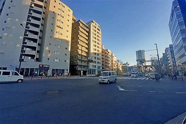 上落合2丁目交差点
