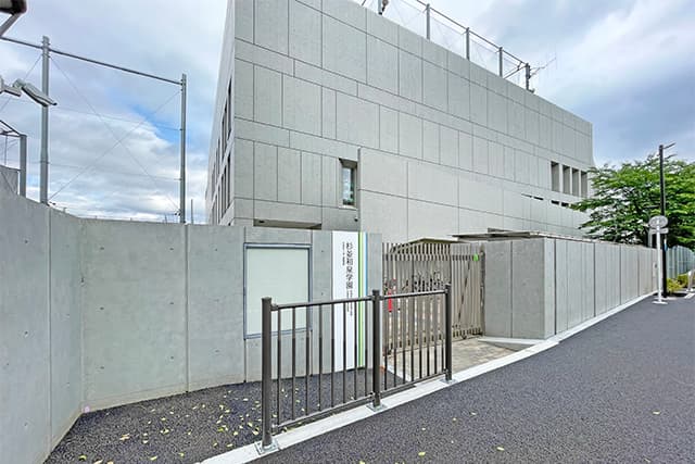 区立新泉和泉小学校・区立和泉中学校