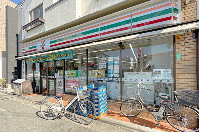セブンイレブン五本木店