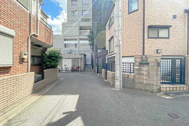 前面道路①