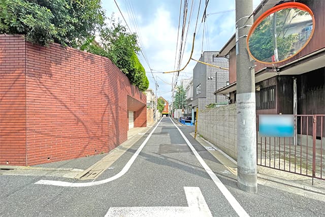 前面道路①