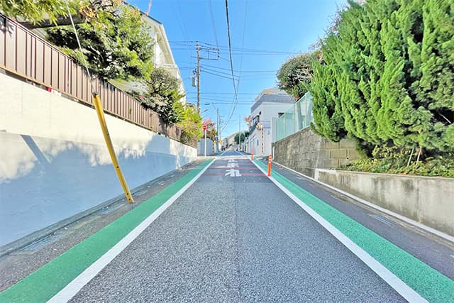 前面道路①