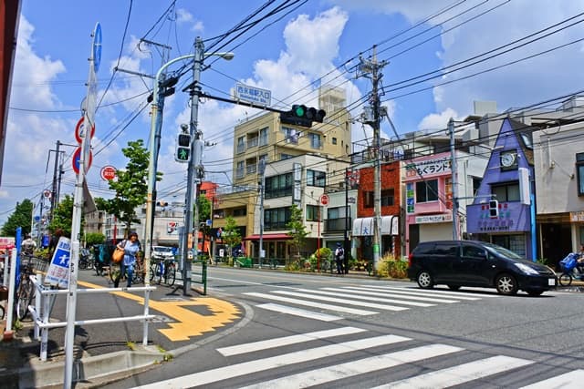 井の頭通りを左折