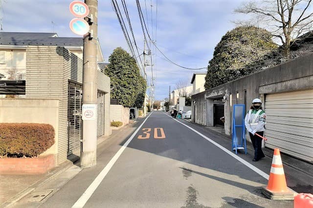 前面道路①