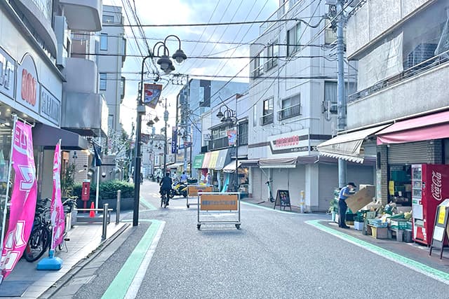 周辺環境（平和通り）