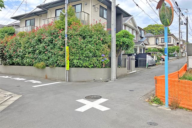 前面道路①