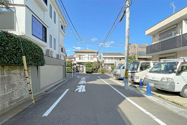 前面道路①