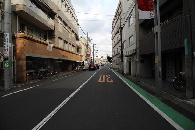 前面道路①