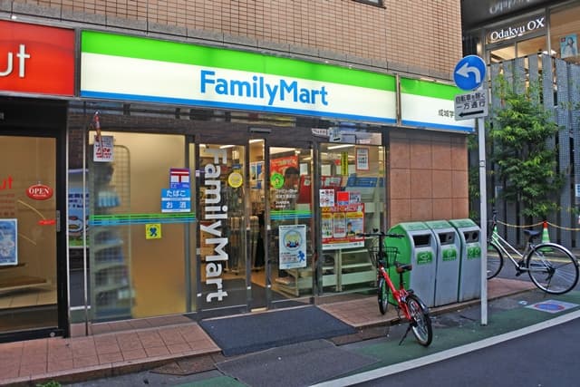 コンビニエンスストア
