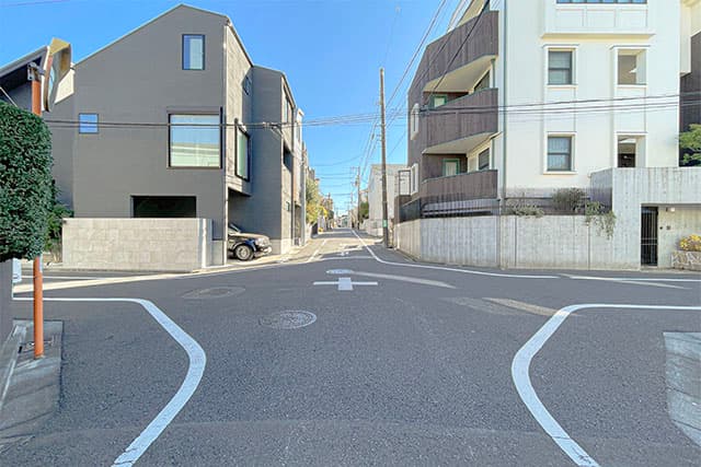 前面道路①