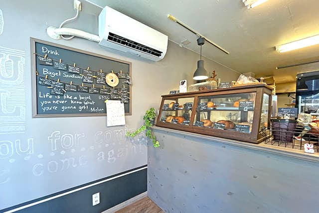 清潔感がありおしゃれな店内