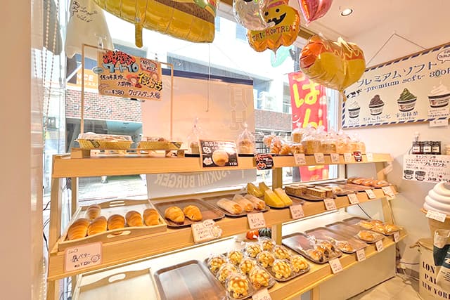 パンだけでなくソフトクリームも！
