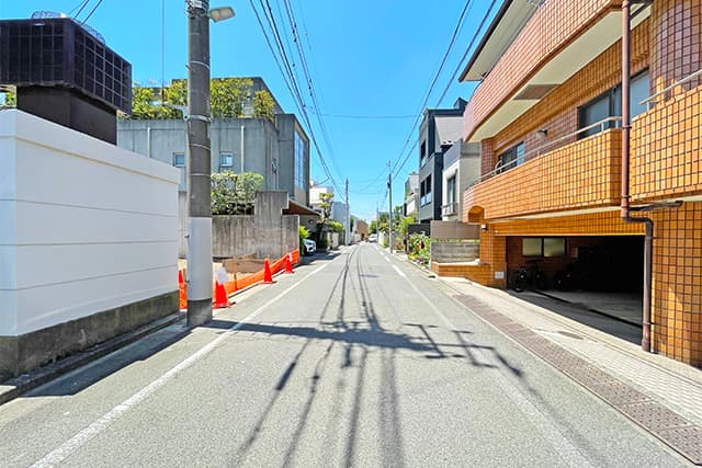 前面道路①
