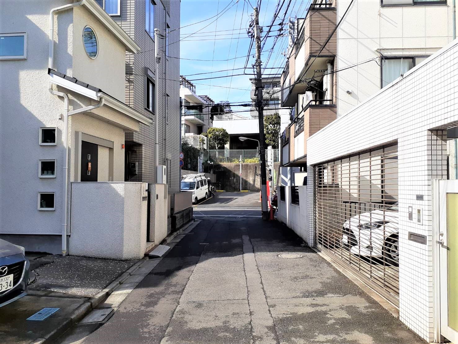 前面道路①