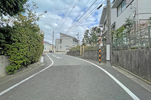 前面道路①