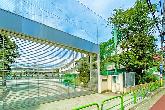 区立上目黒小学校