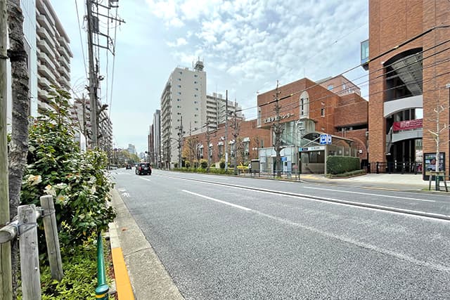 周辺道路②（本郷通り）