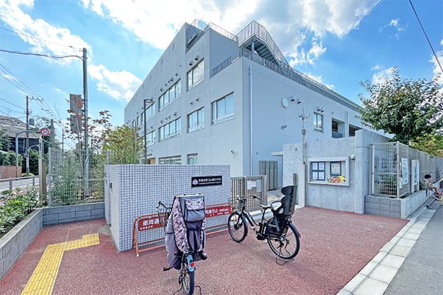 区立山野小学校