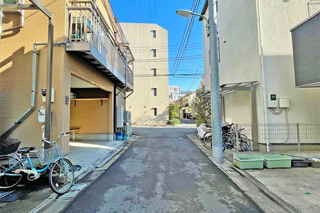 前面道路①